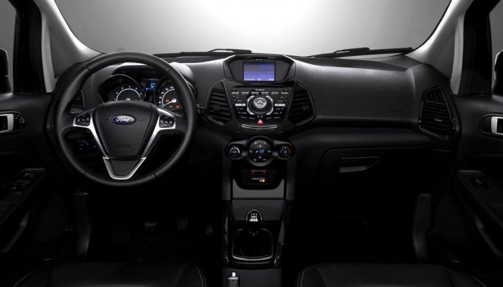 Ford EcoSport il SUV compatto arriva in Europa, interno.