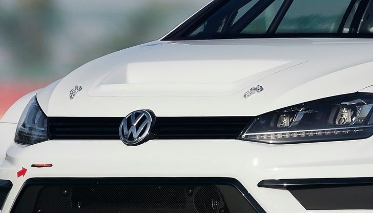 Volkswagen Golf GTI TCR - Foto 8 di 9