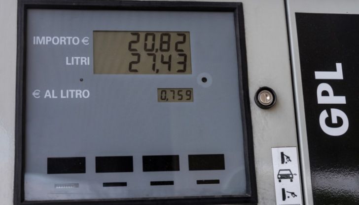 Rifornimento metano self service attivo da marzo - Foto 12 di 24