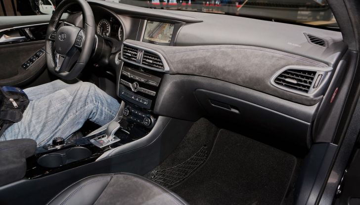 Infiniti Q30, la berlina compatta premium - Foto 4 di 8