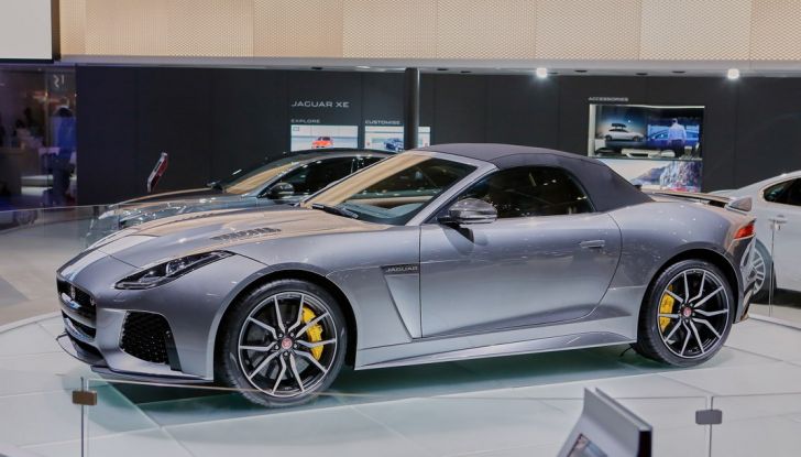 Jaguar F-Type SVR: ancora più potente - Foto 4 di 19