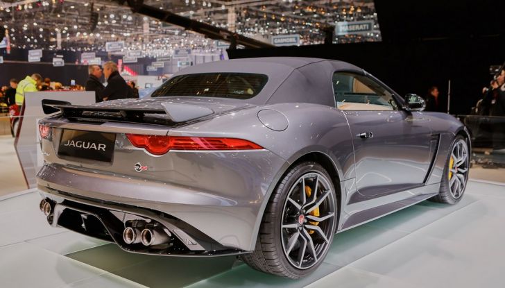 Jaguar F-Type SVR: ancora più potente - Foto 7 di 19