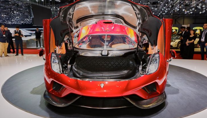 Koenigsegg Regera, sportiva estrema da 1.500 cavalli - Foto 14 di 24