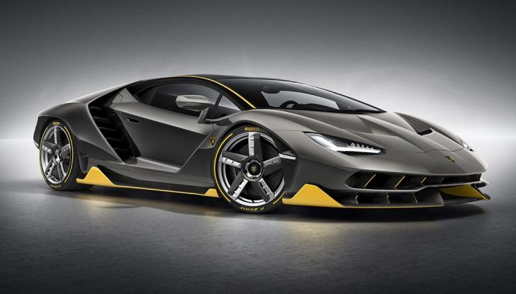 La prima Lamborghini ibrida ha un motore V12 - Foto 4 di 11