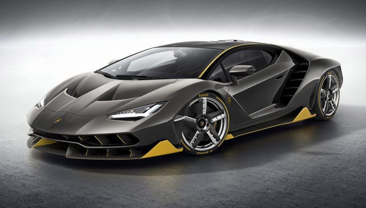 La prima Lamborghini ibrida ha un motore V12 - Foto 5 di 11