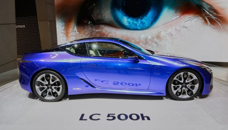 Lexux LC500H live ginevra 2016