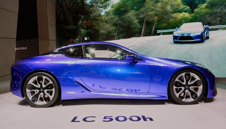 Lexus LC500H live ginevra 2016