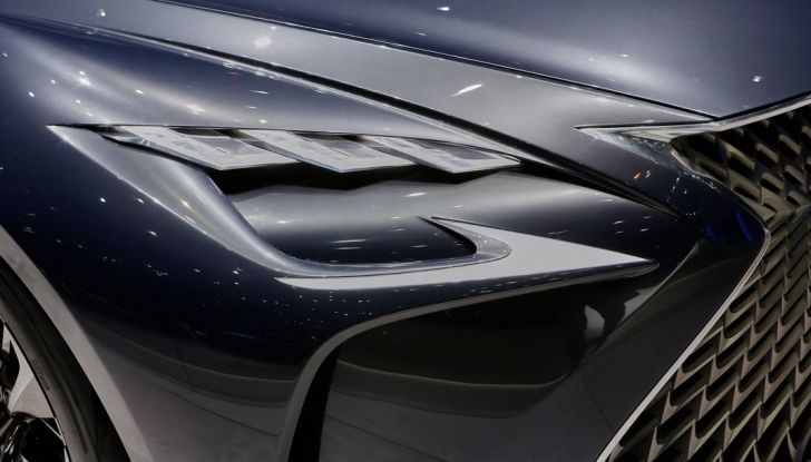 Lexus LF-FC live ginevra 2016