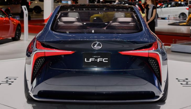 Lexus LF-FC live ginevra 2016