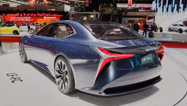 Lexus LF-FC live ginevra 2016