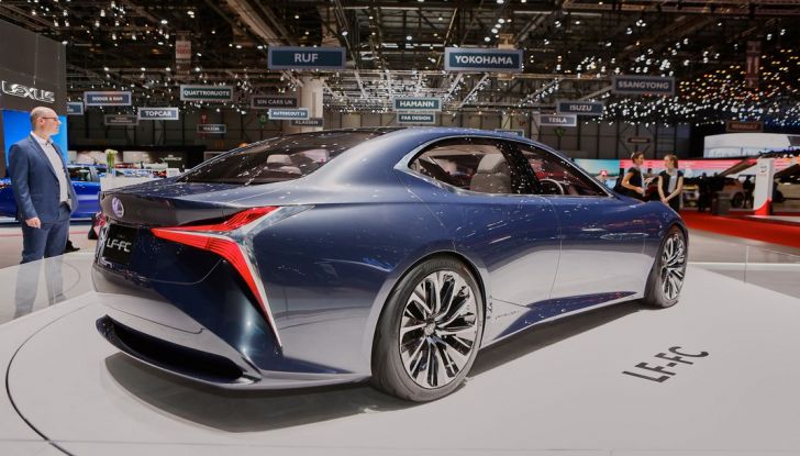 Lexus LF-FC live ginevra 2016