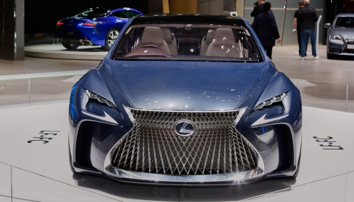 Lexus LF-FC live ginevra 2016