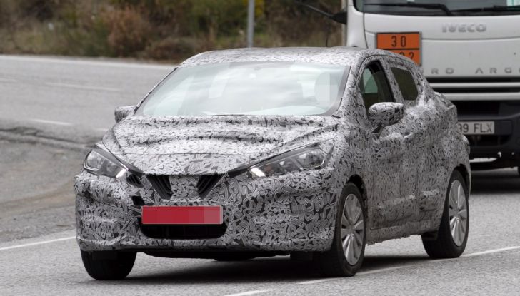 Nissan Micra, prime foto spia della quinta generazione - Foto 5 di 9