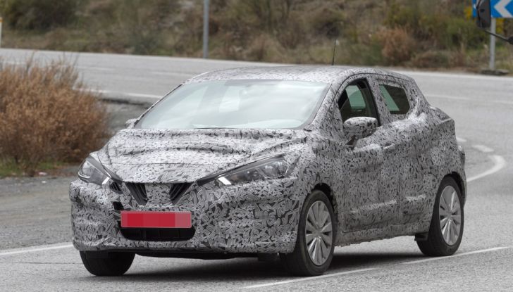 Nissan Micra, prime foto spia della quinta generazione - Foto 1 di 9