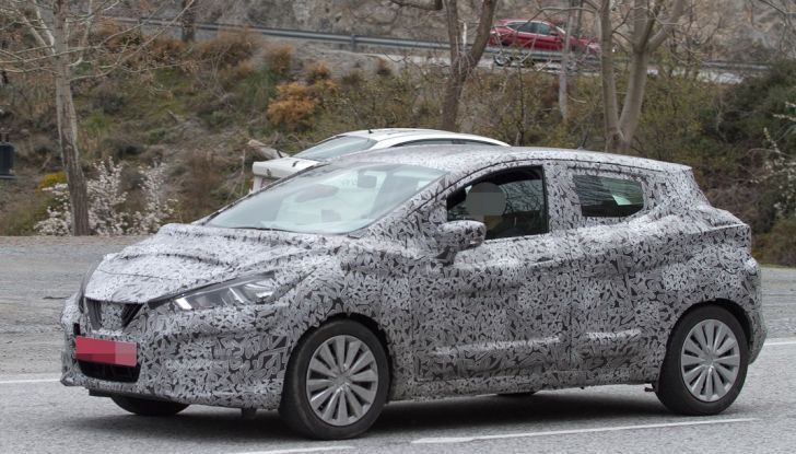 Nissan Micra, prime foto spia della quinta generazione - Foto 6 di 9