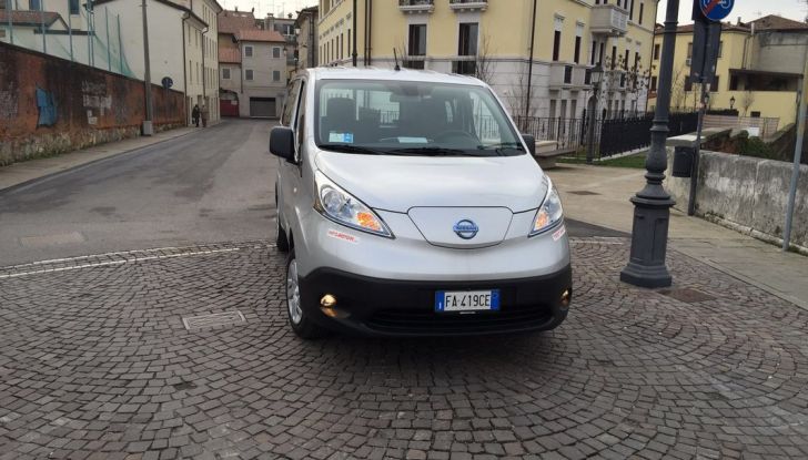 Nissan e-NV200 Combi Bus: la prova su strada dell’elettrico al 100% - Foto 15 di 20