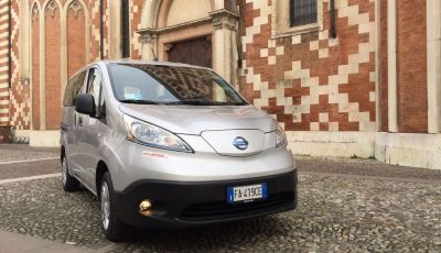 Nissan e-NV200 Combi Bus: la prova su strada dell’elettrico al 100%