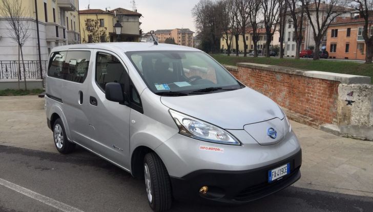 Nissan e-NV200 Combi Bus: la prova su strada dell’elettrico al 100% - Foto 6 di 20