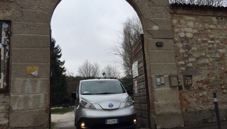 Nissan e-NV200 Combi Bus: la prova su strada dell’elettrico al 100% - Foto 7 di 20