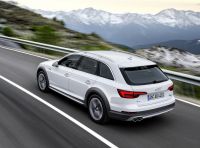 Nuova Audi A4 allroad quattro, listino prezzi Italia da 51.900 euro