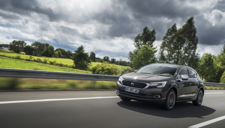 Nuova DS 4: il fascino del BlueHDi 100 - Foto 10 di 12