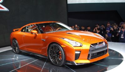 Nuova Nissan GT-R debutta al Salone di New York 2016