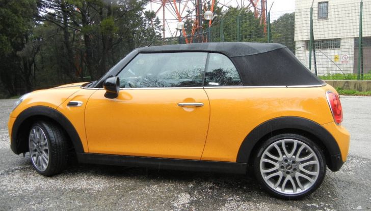 Nuova Mini Cabrio test drive