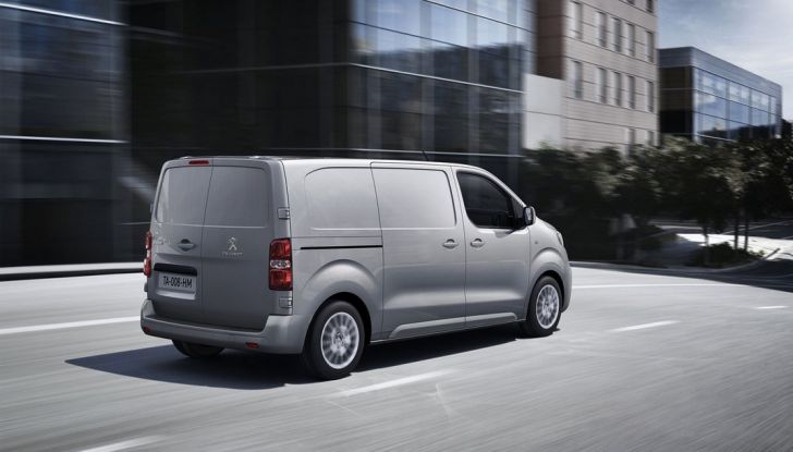 Nuovo Peugeot Expert, il marchio del Leone torna nel mercato dei veicoli commerciali - Foto 11 di 20
