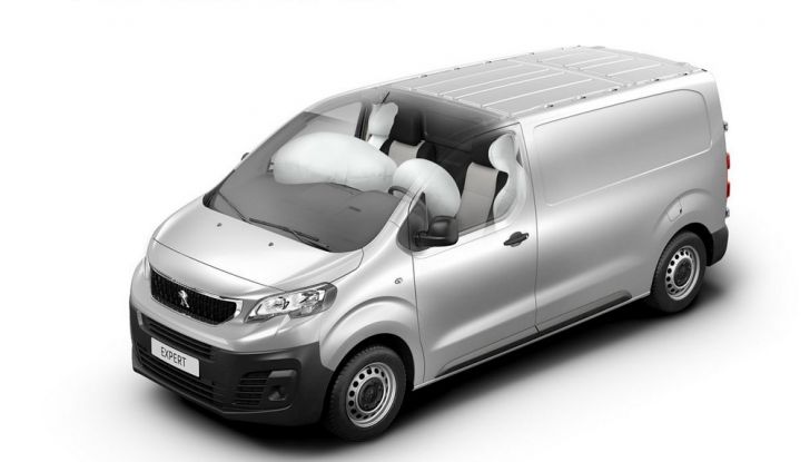 Nuovo Peugeot Expert, il marchio del Leone torna nel mercato dei veicoli commerciali - Foto 19 di 20