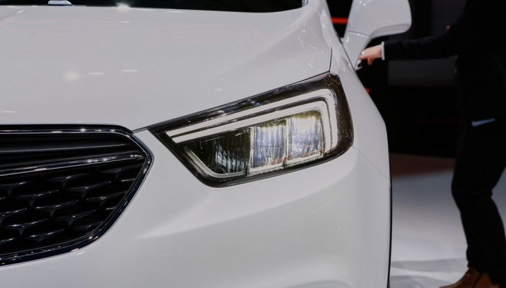 Opel Mokka X debutta con nuovo motore 1.4 a Ginevra - Foto 7 di 16