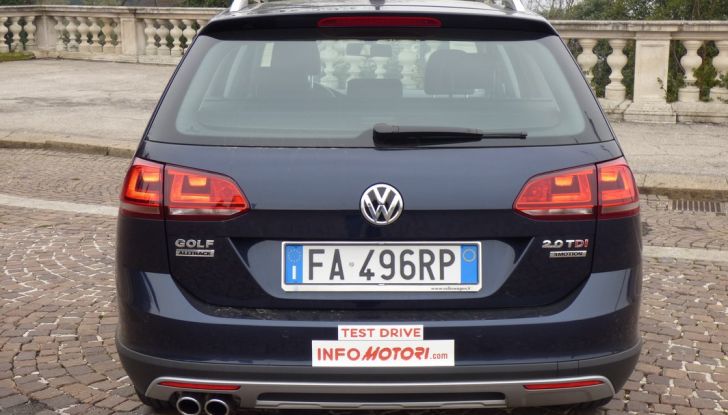 Volkswagen Golf Variant Alltrack 2.0 2016: Prova su strada, opinioni e prezzi - Foto 28 di 51