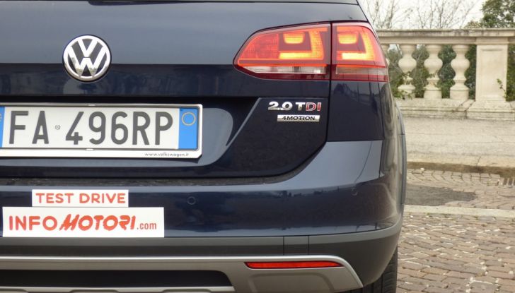 Volkswagen Golf Variant Alltrack 2.0 2016: Prova su strada, opinioni e prezzi - Foto 29 di 51