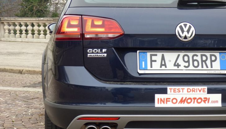 Volkswagen Golf Variant Alltrack 2.0 2016: Prova su strada, opinioni e prezzi - Foto 32 di 51