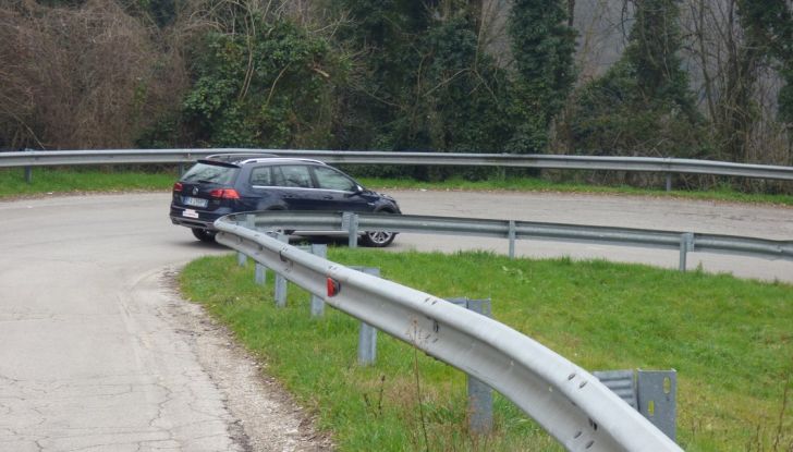 Volkswagen Golf Variant Alltrack 2.0 2016: Prova su strada, opinioni e prezzi - Foto 49 di 51