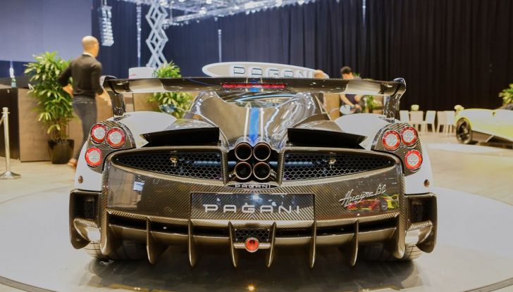 Pagani Huayra BC, edizione limitata a 20 pezzi da 750 CV - Foto 18 di 21