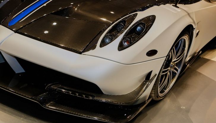 Pagani Huayra BC, edizione limitata a 20 pezzi da 750 CV - Foto 10 di 21