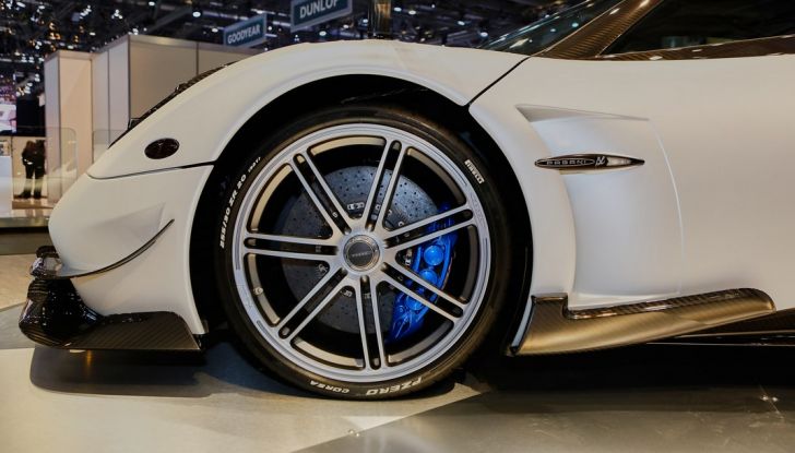 Pagani Huayra BC, edizione limitata a 20 pezzi da 750 CV - Foto 6 di 21