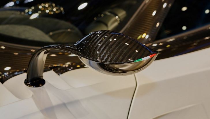 Pagani Huayra BC, edizione limitata a 20 pezzi da 750 CV - Foto 8 di 21