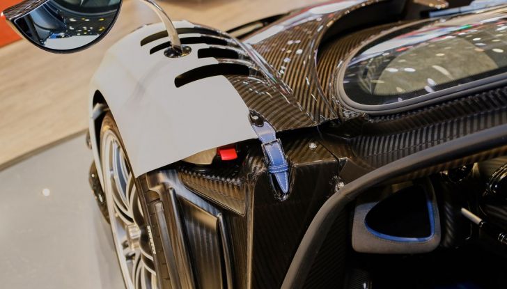Pagani Huayra BC, edizione limitata a 20 pezzi da 750 CV - Foto 11 di 21