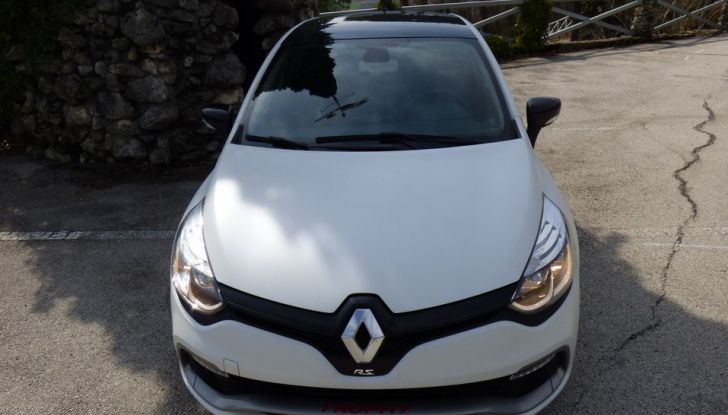 Renault Clio R.S. 220 EDC Trophy: prova su strada e prestazioni - Foto 6 di 37