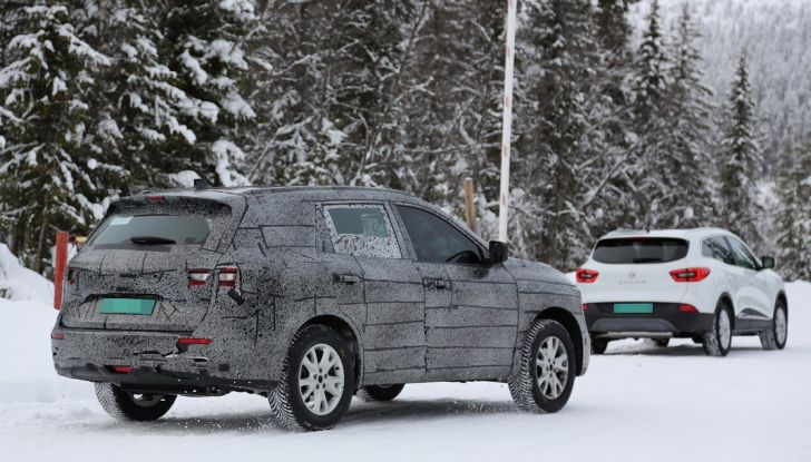 Renault Maxthon prime foto spia del nuovo SUV francese - Foto 22 di 22