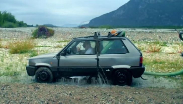 Top Gear Italia: supercar e Cristiana Capotondi - Foto 10 di 12