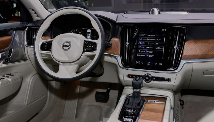 Nuova Volvo V90, motorizzazioni e dati ufficiali - Foto 10 di 12