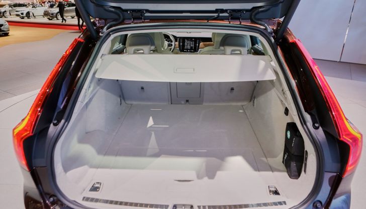 Nuova Volvo V90, motorizzazioni e dati ufficiali - Foto 7 di 12