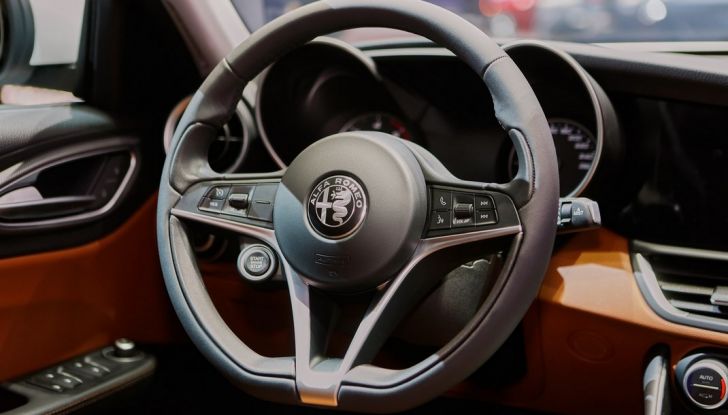 Alfa Romeo Giulia live Ginevra 2016