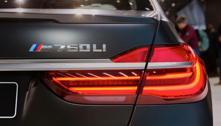 Nuova BMW M760Li xDrive - Foto 19 di 34
