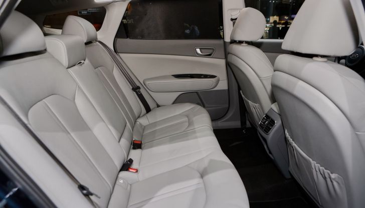 Kia Optima Sportswagon, la familiare di segmento D presentata in anteprima - Foto 12 di 12