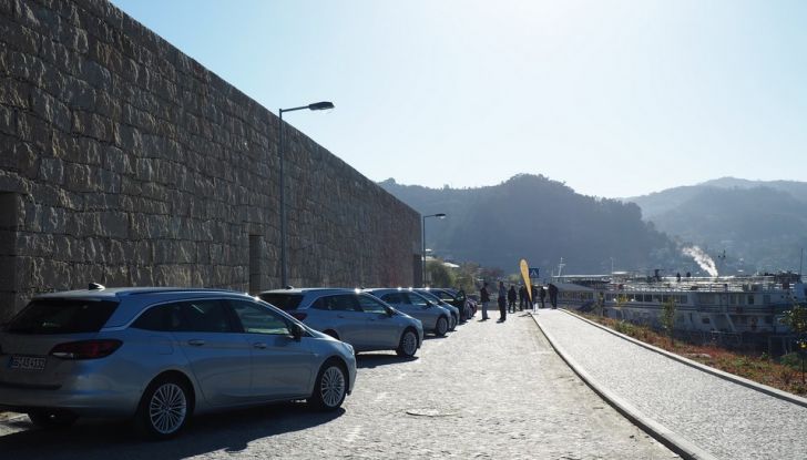 Nuova Opel Astra Sports Tourer prova su strada, informazioni e prezzi - Foto 11 di 40