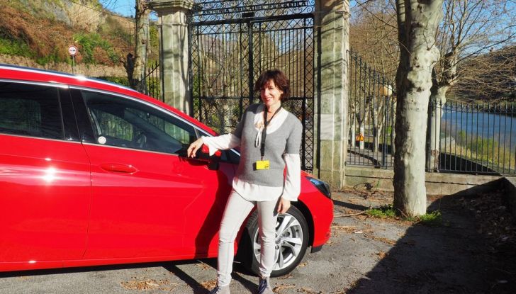 Nuova Opel Astra Sports Tourer prova su strada, informazioni e prezzi - Foto 2 di 40