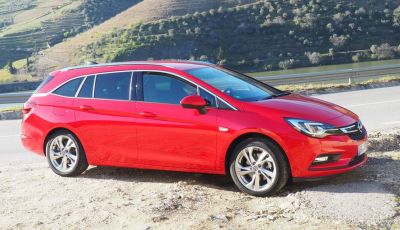 Nuova Opel Astra Sports Tourer prova su strada, informazioni e prezzi